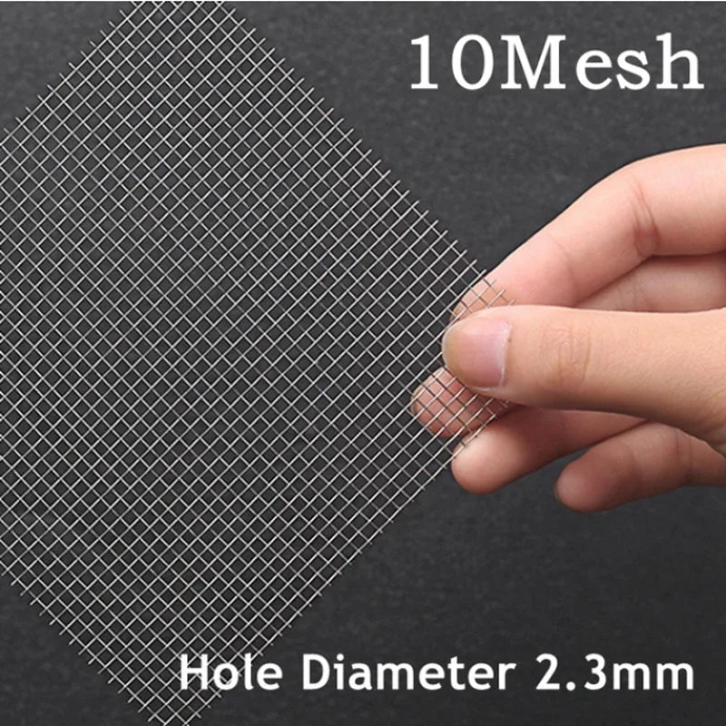 10 mesh screen with a hand holding it, showing hole diameter 2.3mm on a dark background